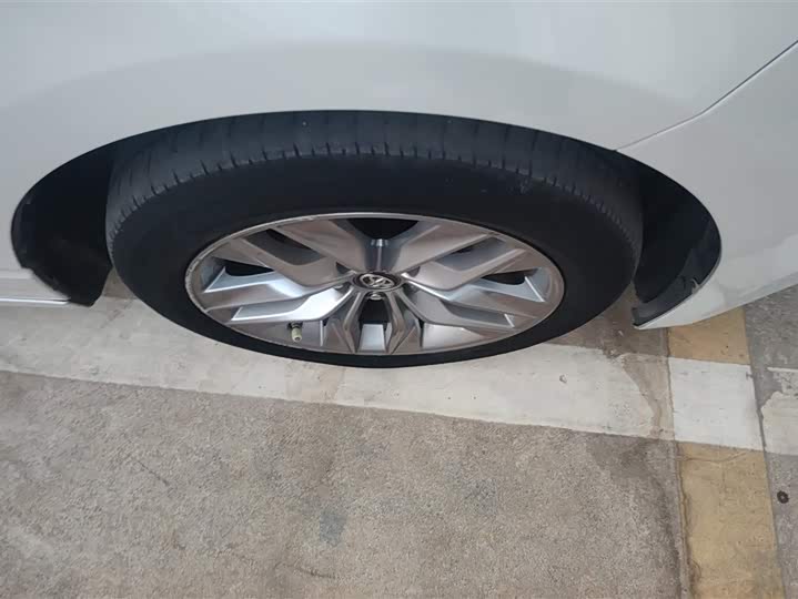 Фото 6 - Toyota Avalon