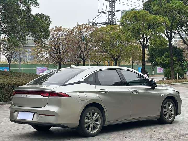 Фото 8 - GAC Aion S