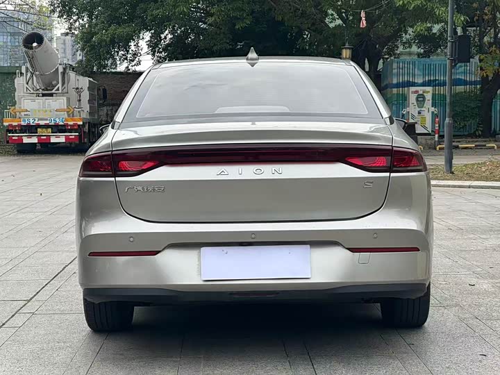 Фото 9 - GAC Aion S