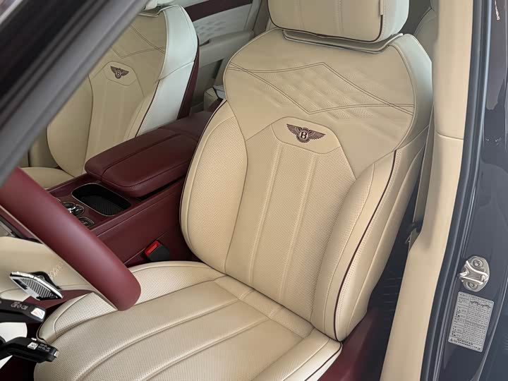 Фото 4 - Bentley Bentayga