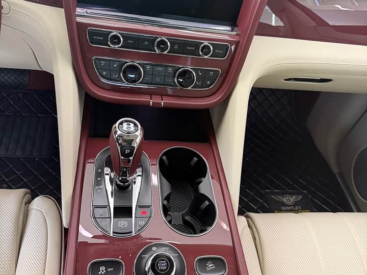 Фото 5 - Bentley Bentayga