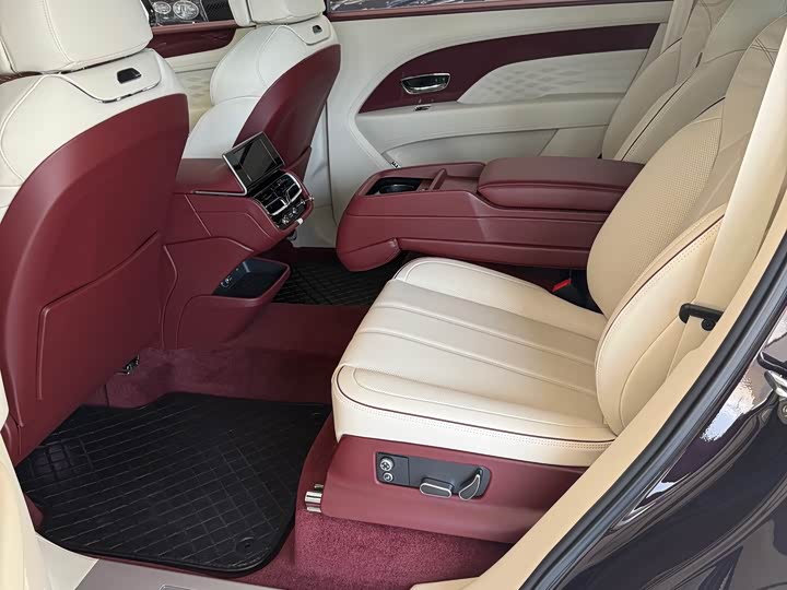 Фото 6 - Bentley Bentayga