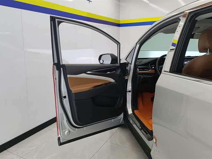 Фото 7 - Maxus G50