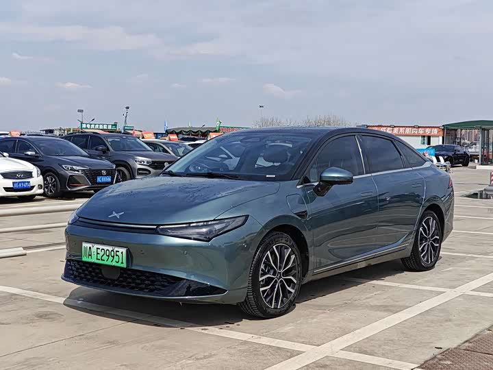 Фото 1 - XPeng P5