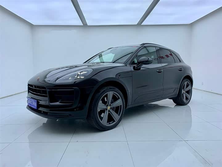 Фото 1 - Porsche Macan