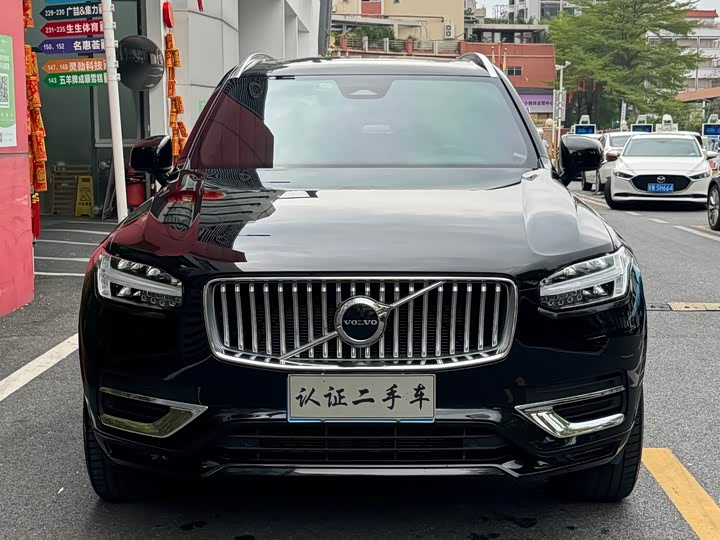 Фото 2 - Volvo XC90