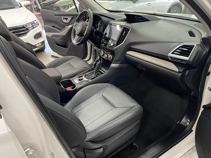 Фото 6 - Subaru Forester