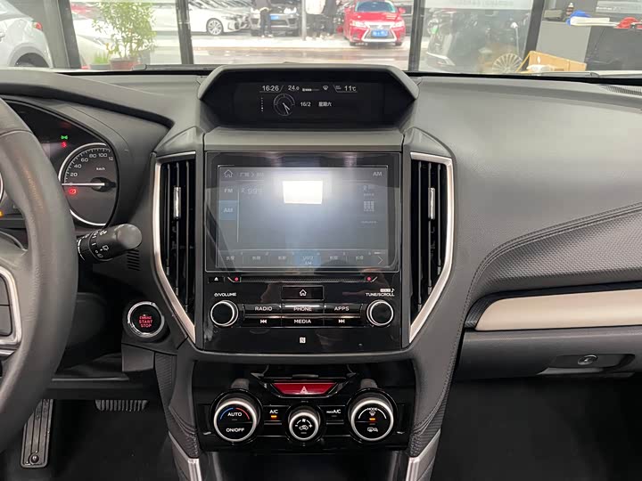 Фото 9 - Subaru Forester