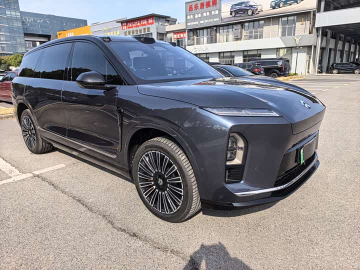 Фото 3 - Nio ES8