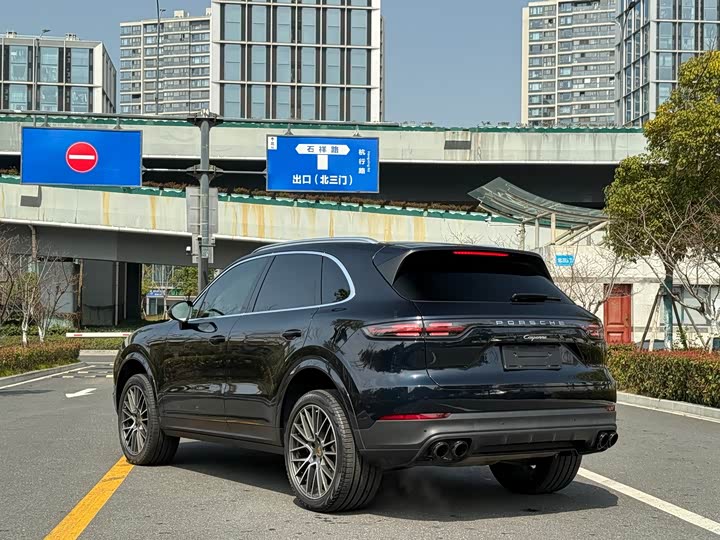 Zdjęcie 7 - Porsche Cayenne