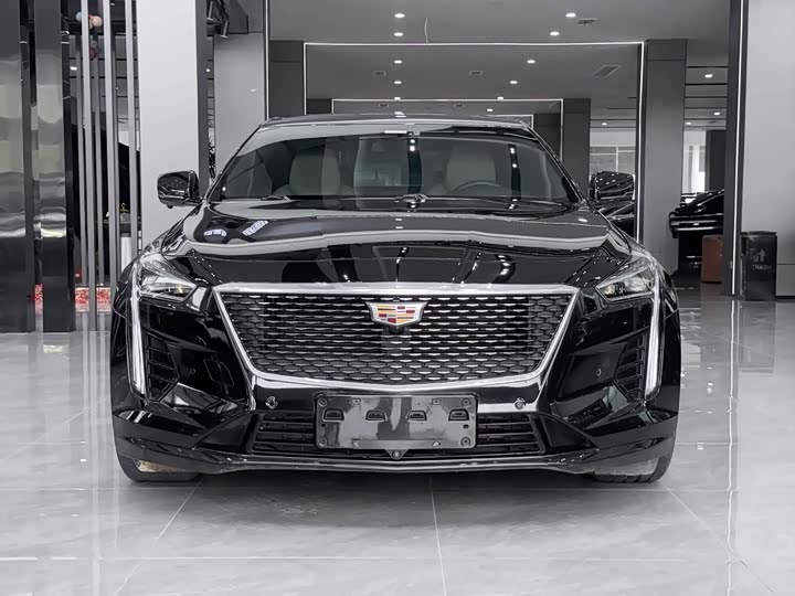 Фото 2 - Cadillac CT6