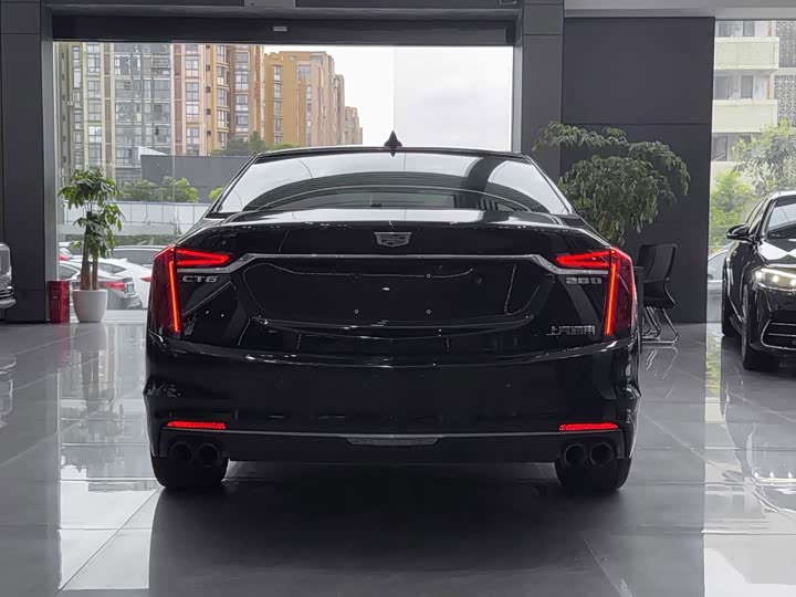Фото 9 - Cadillac CT6