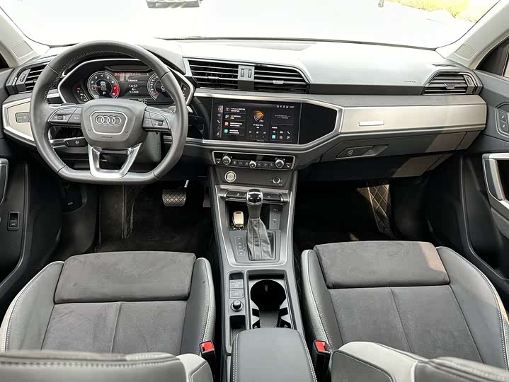 Фото 6 - Audi Q3