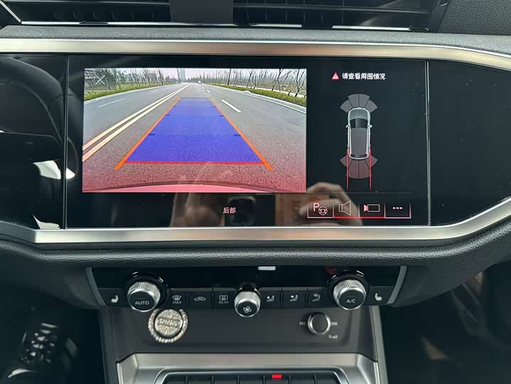 Фото 9 - Audi Q3