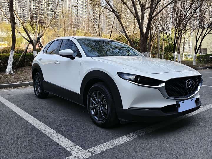 Фото 3 - Mazda CX-30