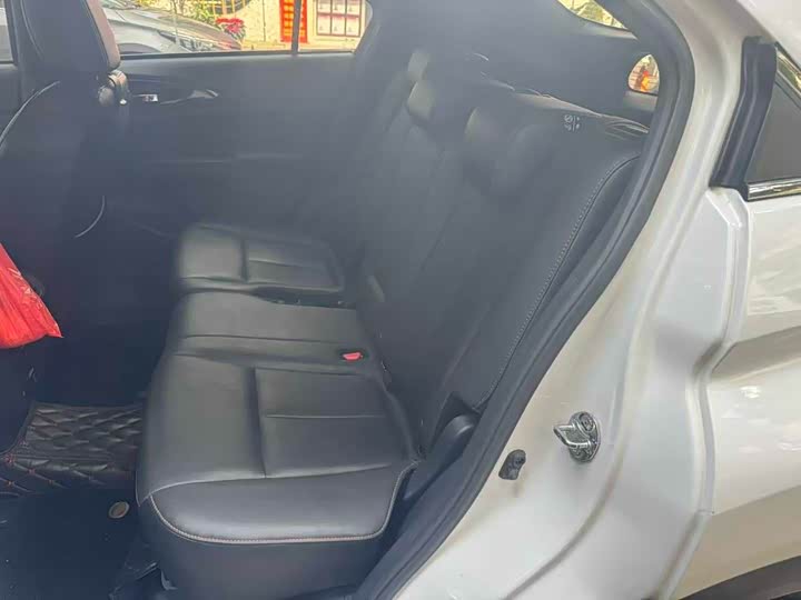 Фото 8 - Mitsubishi Eclipse Cross