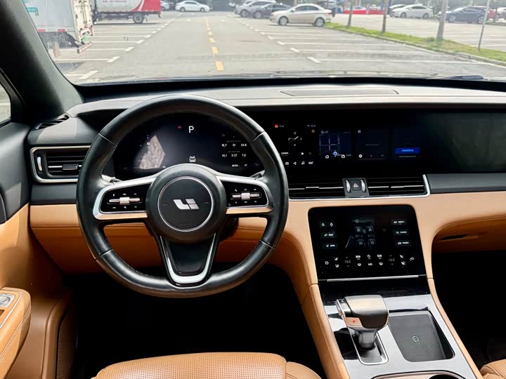 Фото 7 - LiXiang One