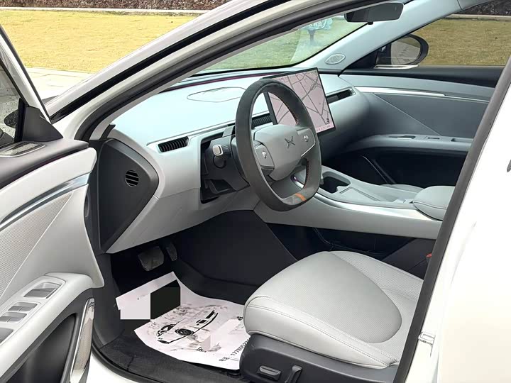 Фото 4 - XPeng Mona M03