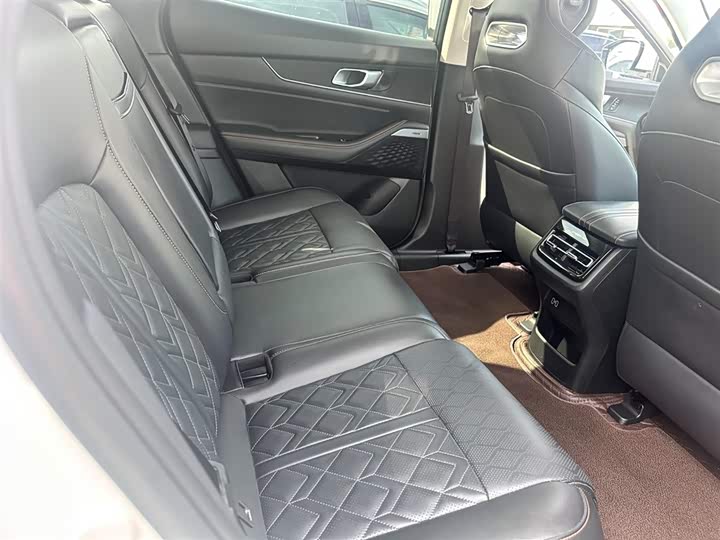 Фото 6 - Changan UNI-K