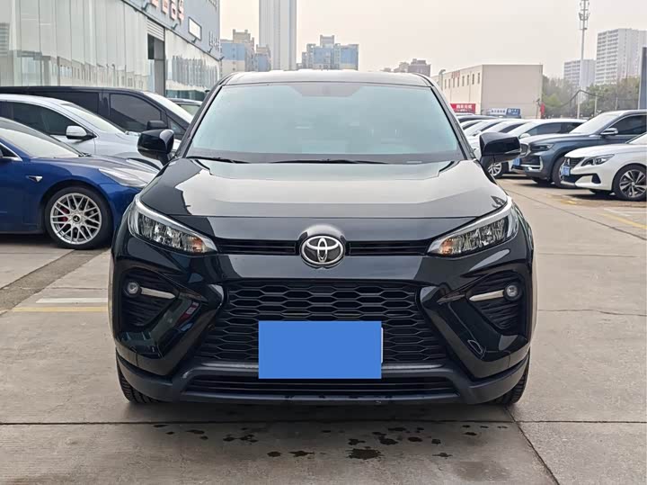 Photo 2 - Toyota Wildlander