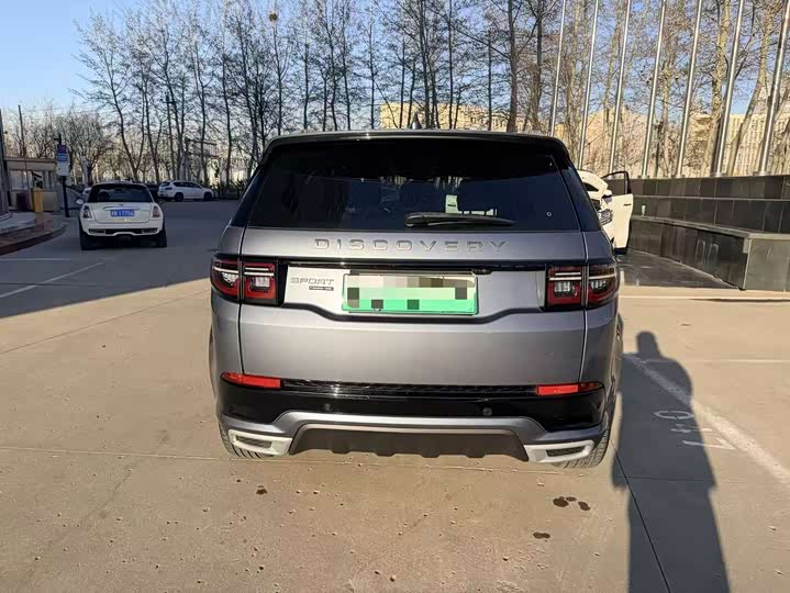 Фото 8 - Land Rover Discovery Sport Hybrid