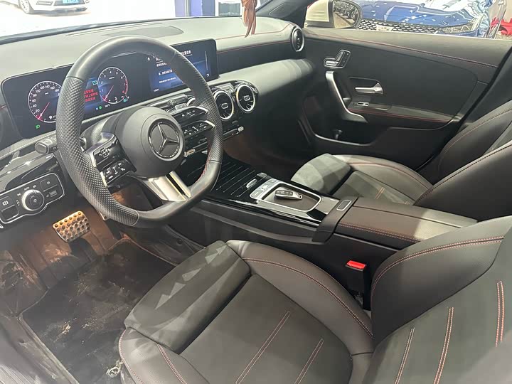 Фото 6 - Mercedes-Benz CLA-Class