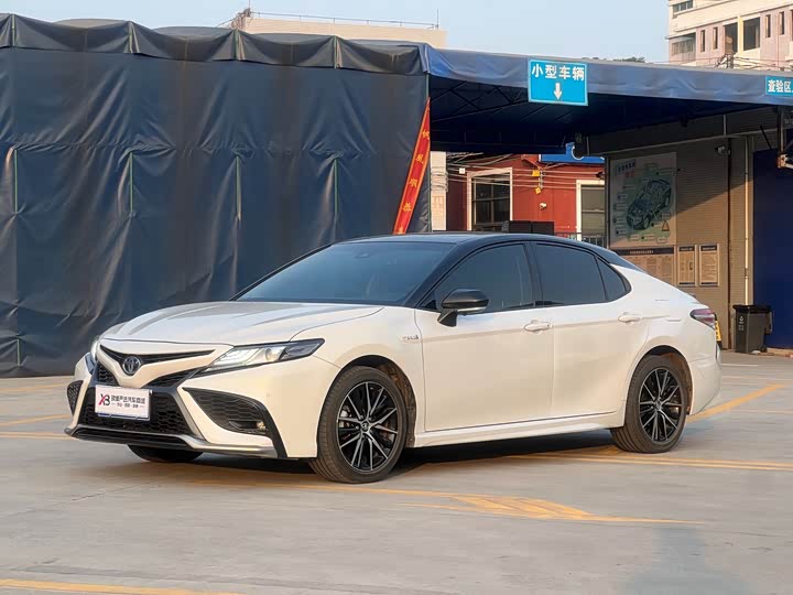 Photo 1 - Toyota Camry