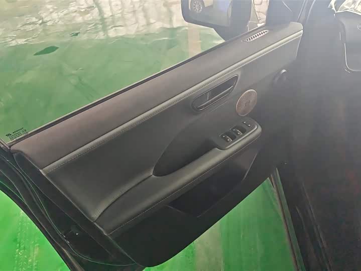 Фото 7 - Toyota bZ3X