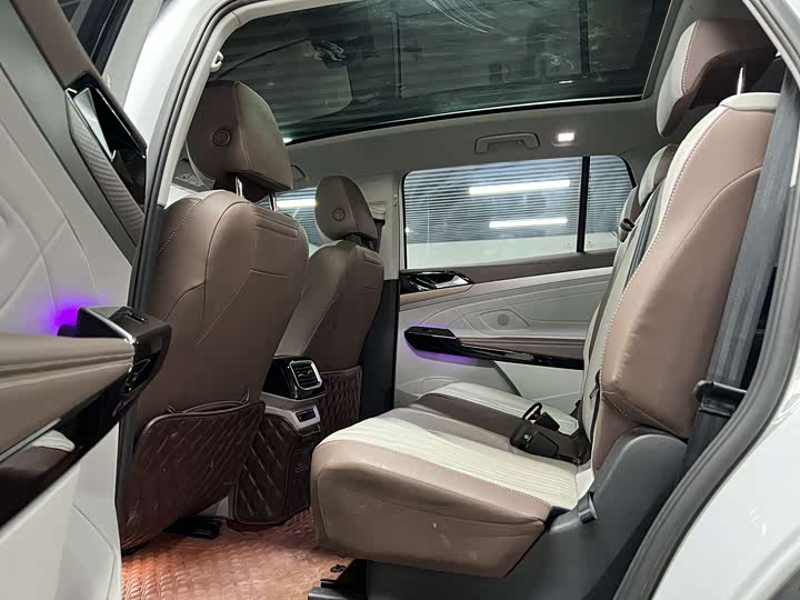 Photo 8 - Volkswagen ID.6 X