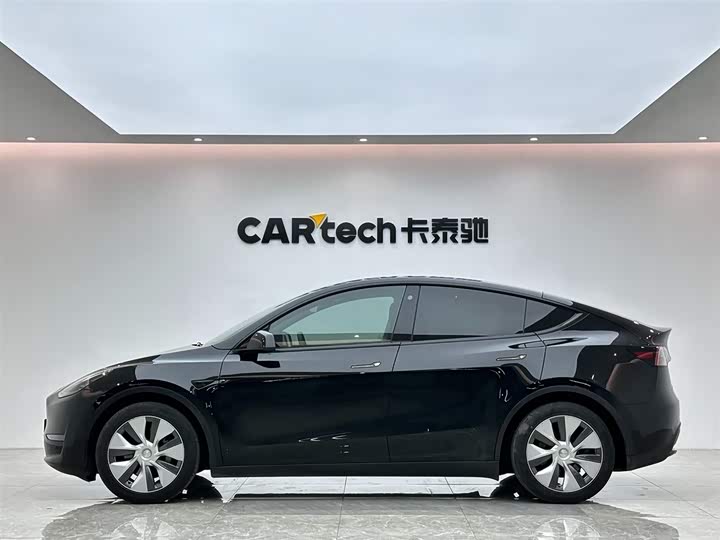 Фото 2 - Tesla Model Y