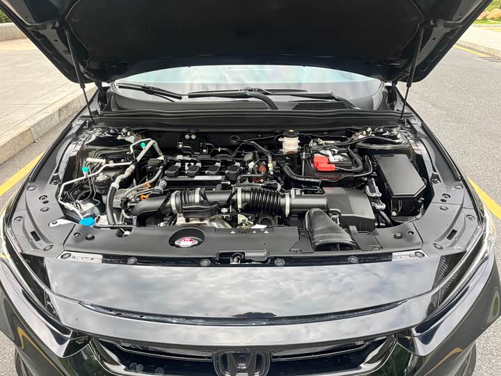 Фото 5 - Honda Inspire