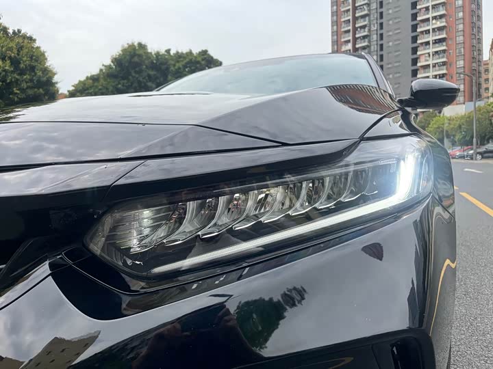 Фото 7 - Honda Inspire