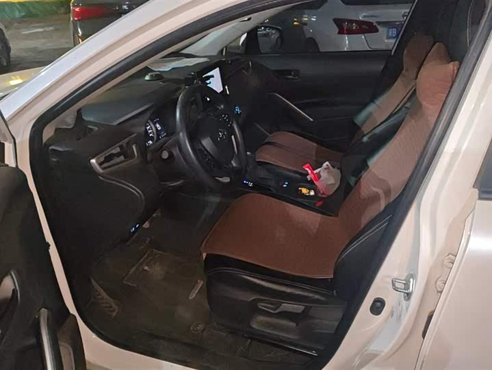 Фото 9 - Toyota Corolla Cross