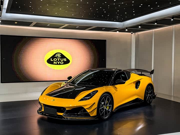 Фото 1 - Lotus Emira