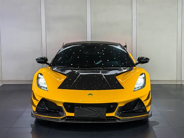 Фото 2 - Lotus Emira