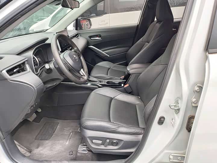 Фото 2 - Toyota Frontlander