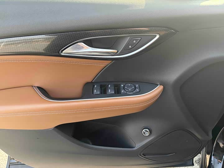 Фото 9 - Buick Envision Plus