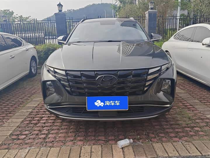 Фото 2 - Hyundai Tucson L