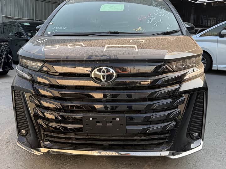2025 Toyota Vellfire