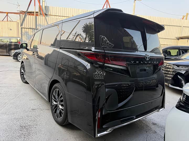 2025 Toyota Vellfire