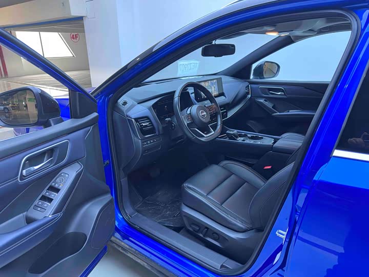 Фото 9 - Nissan Qashqai