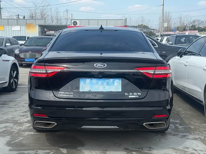 Фото 7 - Ford Taurus