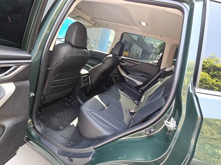 Photo 7 - Subaru Forester