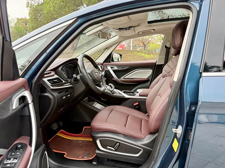 Фото 9 - Geely Jiaji