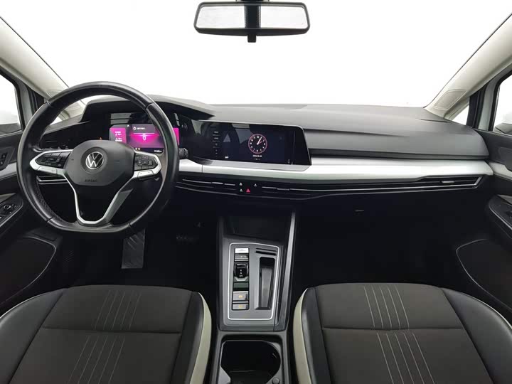 Фото 5 - Volkswagen Golf