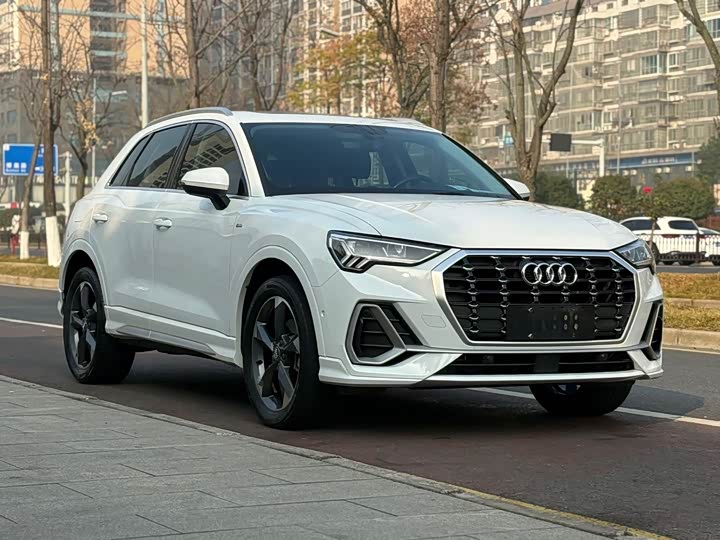Фото 3 - Audi Q3