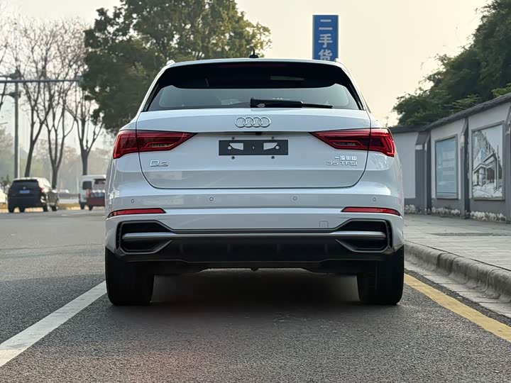 Фото 5 - Audi Q3