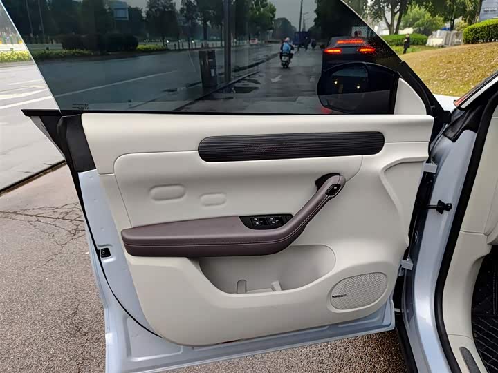 Фото 6 - Leapmotor C11