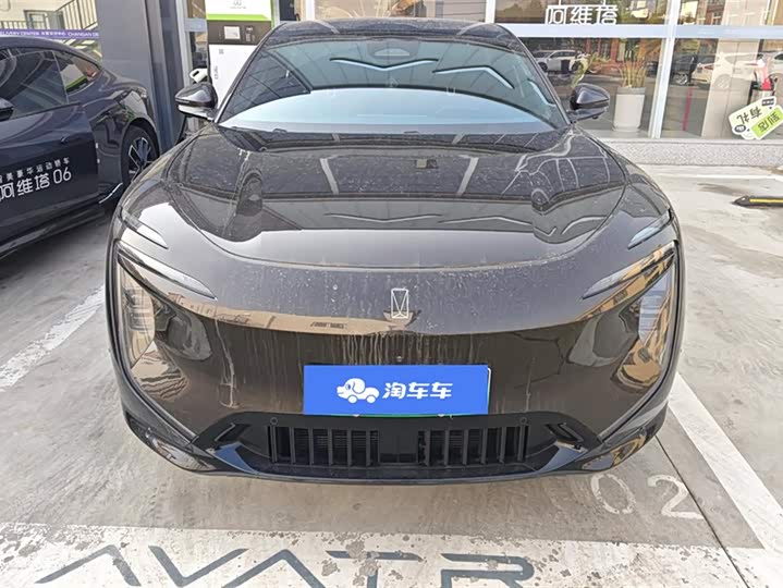 Фото 2 - Avatr 07