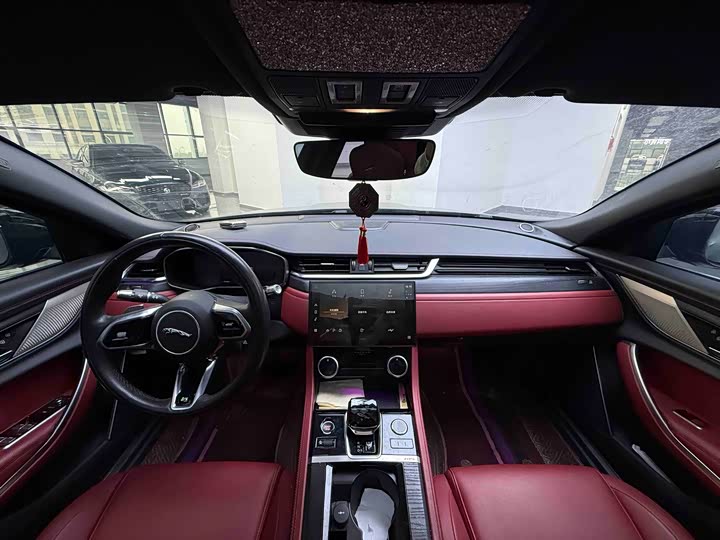 Фото 6 - Jaguar XF L